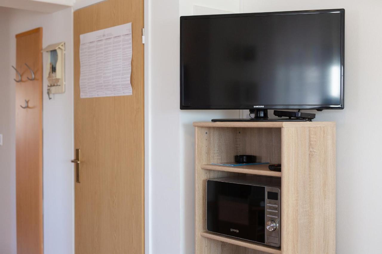 Apartman Noel Krk Town Exterior photo