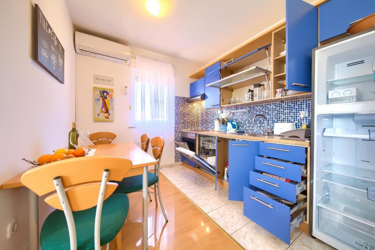 Apartman Noel Krk Town Exterior photo